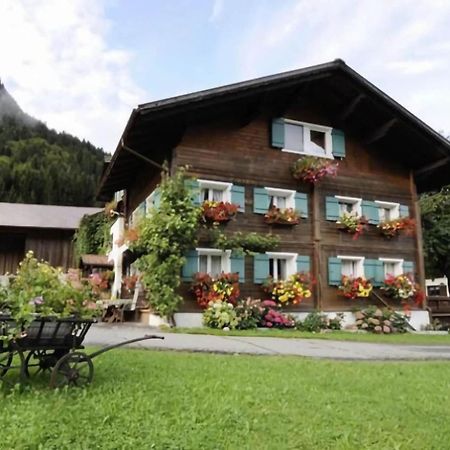 Comfortable Holiday Home With Garden In Voralberg Sankt Gallenkirch Esterno foto